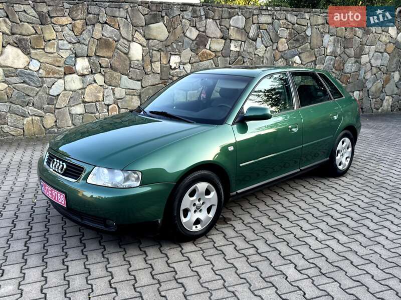 Хетчбек Audi A3 2001 в Надвірній