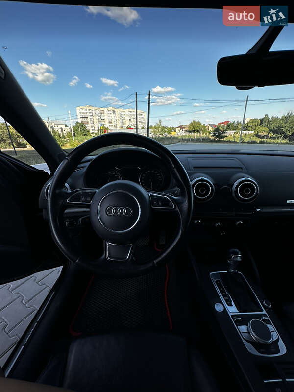 Хетчбек Audi A3 2015 в Кропивницькому
