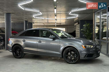 Седан Audi A3 2016 в 