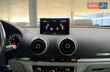 Седан Audi A3 2016 в 