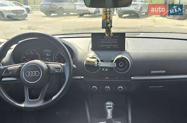 Седан Audi A3 2016 в 