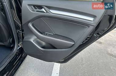 Хэтчбек Audi A3 2018 в 
