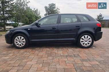 Хэтчбек Audi A3 2005 в 
