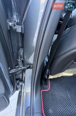 Хетчбек Audi A3 2015 в 