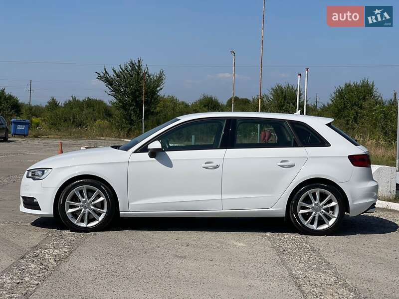 Хэтчбек Audi A3 2015 в Ужгороде