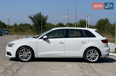 Хэтчбек Audi A3 2015 в 