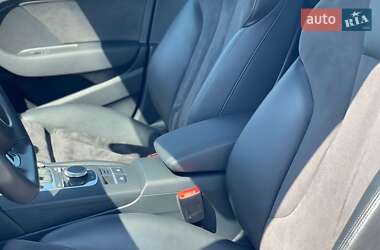 Хэтчбек Audi A3 2015 в 
