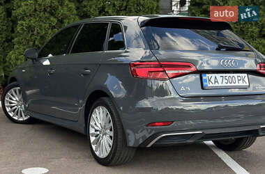 Хэтчбек Audi A3 2016 в 
