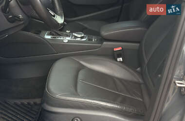 Хэтчбек Audi A3 2016 в 