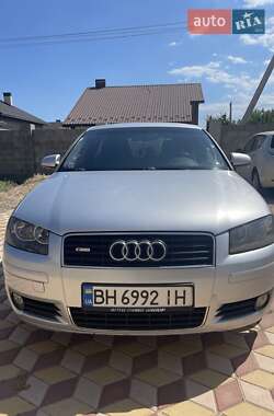 Хэтчбек Audi A3 2004 в Черноморске