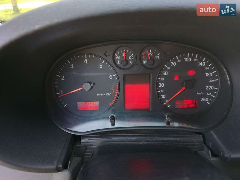 Хэтчбек Audi A3 1999 в Вышгороде