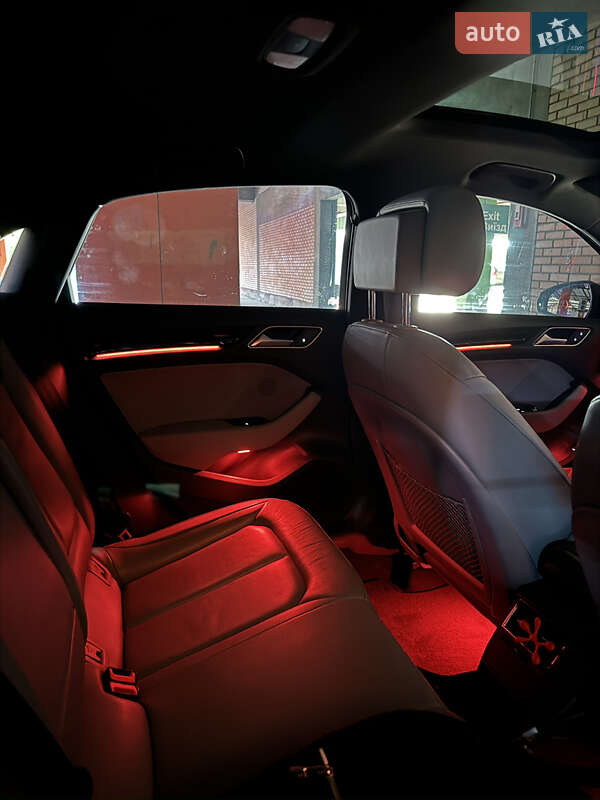 Седан Audi A3 2017 в Львові