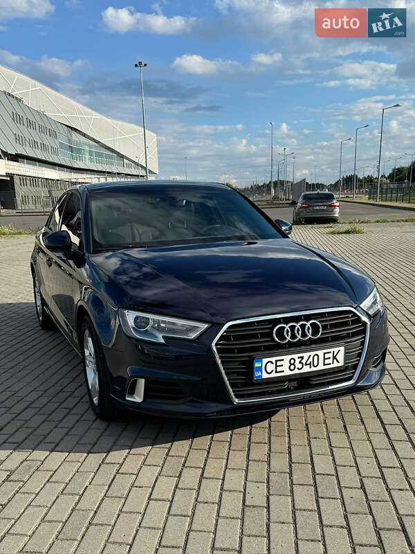 Седан Audi A3 2017 в Львові
