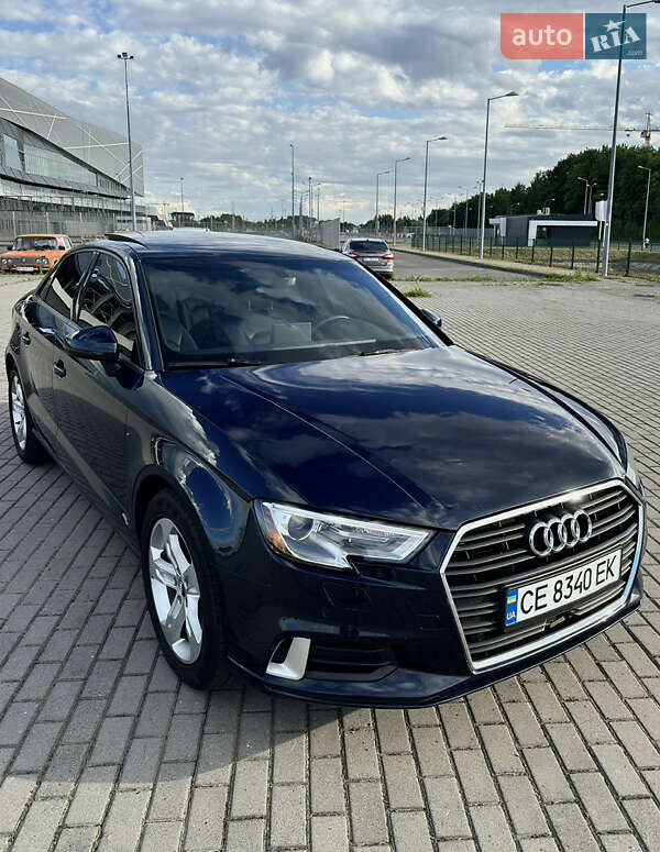 Седан Audi A3 2017 в Львові
