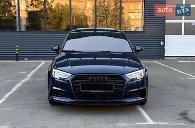 Седан Audi A3 2016 в 