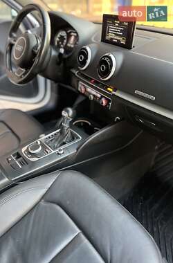Хэтчбек Audi A3 2016 в 