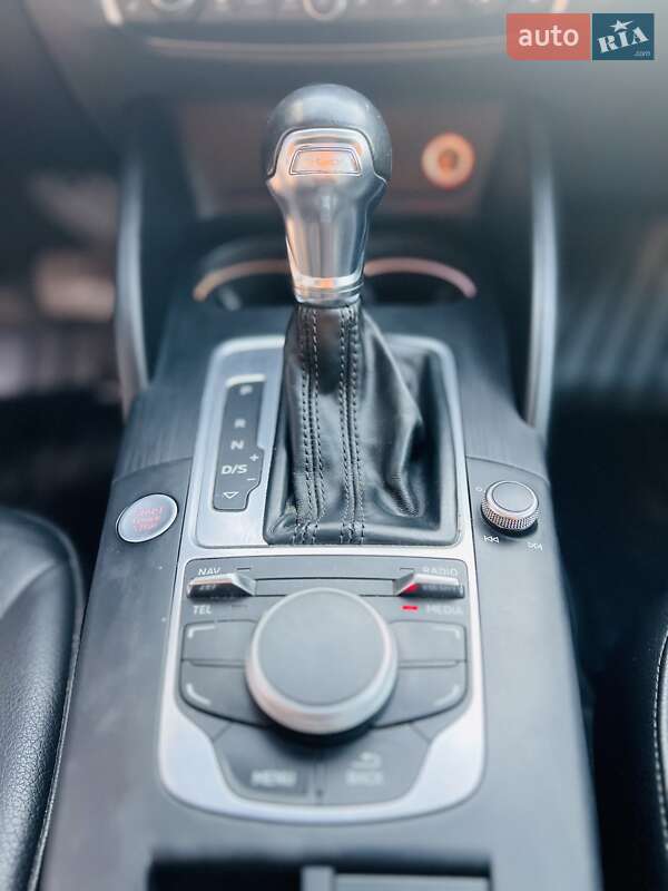 Хэтчбек Audi A3 2016 в Запорожье