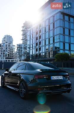 Седан Audi A3 2018 в 