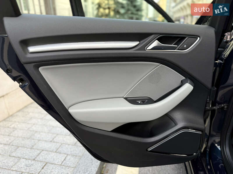 Седан Audi A3 2018 в Киеве фото 65 Седан Audi A3 2018 в Киеве