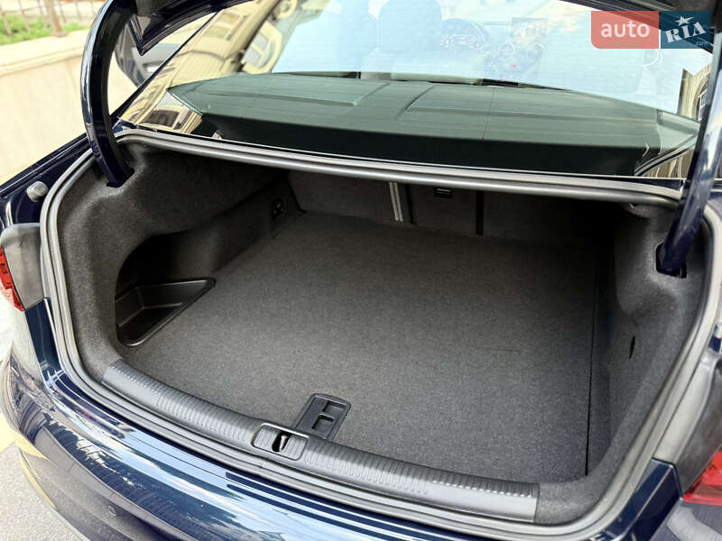 Седан Audi A3 2018 в Киеве фото 72 Седан Audi A3 2018 в Киеве