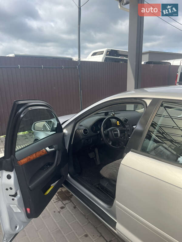 Хэтчбек Audi A3 2005 в Ровно