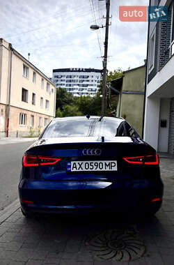 Седан Audi A3 2015 в 