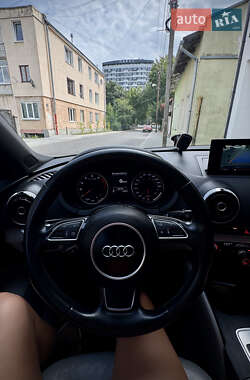Седан Audi A3 2015 в 