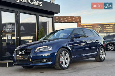 Хэтчбек Audi A3 2012 в 