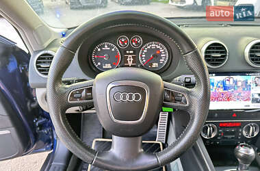Хэтчбек Audi A3 2012 в 