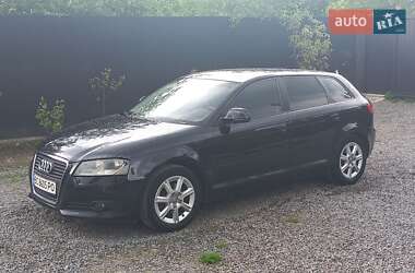Хэтчбек Audi A3 2009 в 