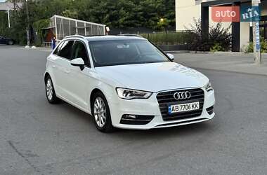 Хэтчбек Audi A3 2016 в 