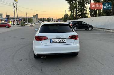 Хэтчбек Audi A3 2016 в 