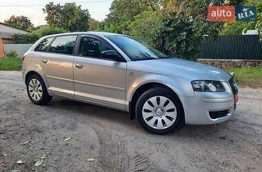 Хэтчбек Audi A3 2006 в 