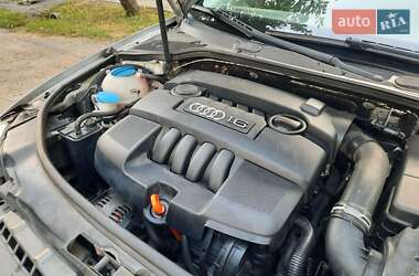 Хэтчбек Audi A3 2006 в 