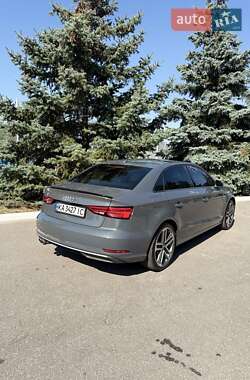 Седан Audi A3 2017 в 