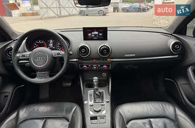 Седан Audi A3 2015 в 
