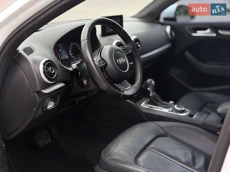 Седан Audi A3 2015 в Харькове