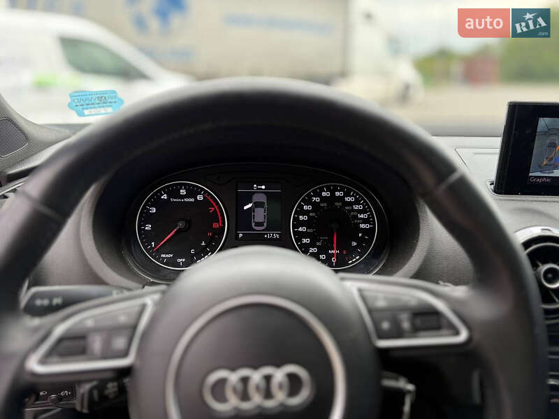 Седан Audi A3 2015 в Харькове