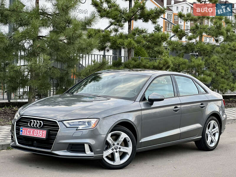 Седан Audi A3 2018 в 