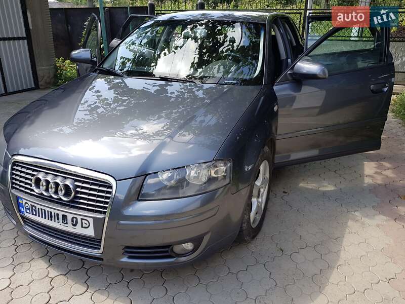 Хэтчбек Audi A3 2005 в Черновцах