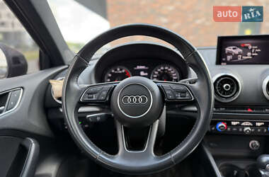 Седан Audi A3 2019 в 