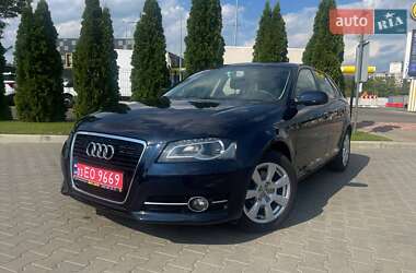 Хэтчбек Audi A3 2010 в 