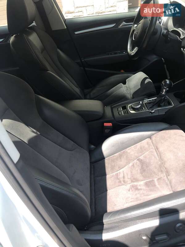 Хетчбек Audi A3 2016 в Львові