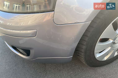 Хэтчбек Audi A3 2004 в 