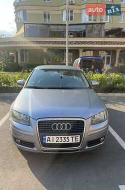 Хэтчбек Audi A3 2004 в 