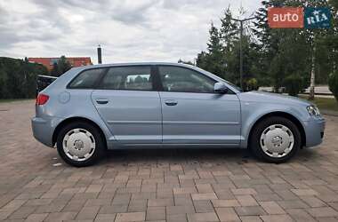 Хэтчбек Audi A3 2006 в 