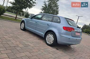 Хэтчбек Audi A3 2006 в 