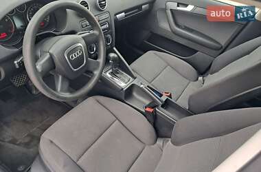 Хэтчбек Audi A3 2006 в 