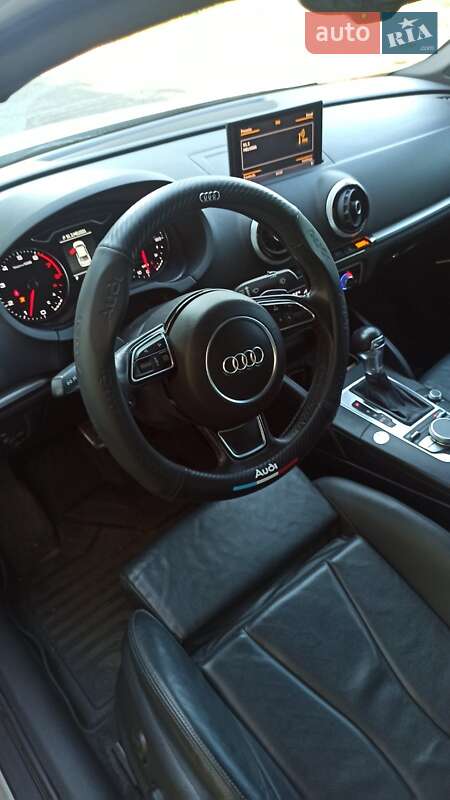 Седан Audi A3 2014 в Львове