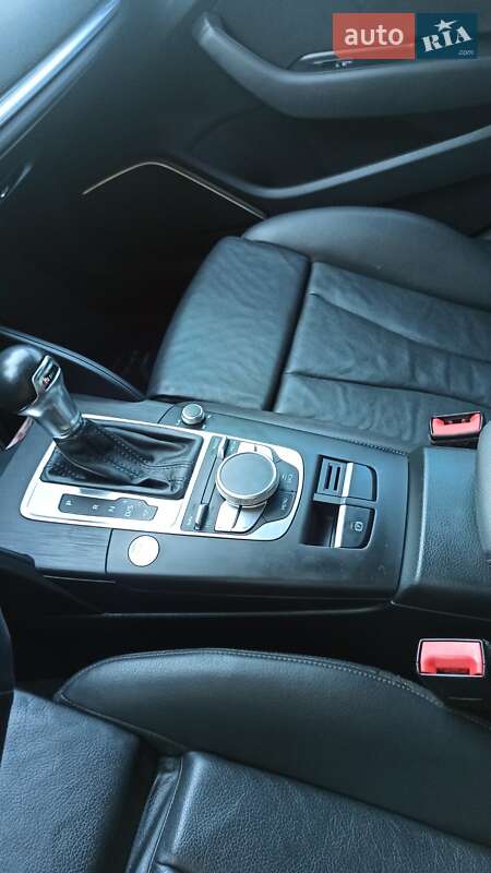 Седан Audi A3 2014 в Львове